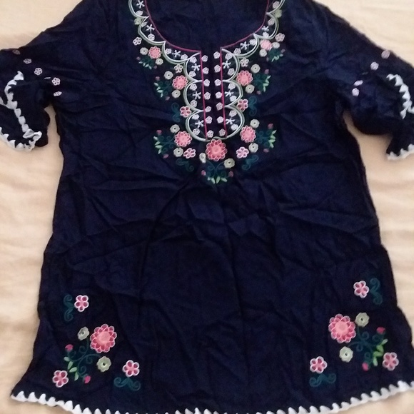 NWOT Embroidered Foral Bell Sleeve Peasant Blouse - Picture 1 of 5